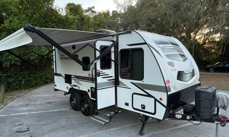 CL12- Travel trailer  2021 Keystone Bullet East 250BHS