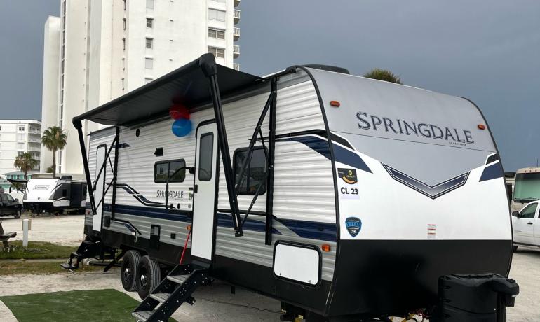 CL23- Travel trailer 2021 Keystone Springdale East 282BH