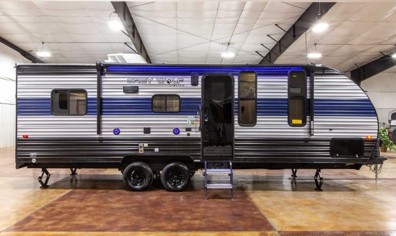 LS28 - TRAVEL TRAILER TOY HAULER 2021