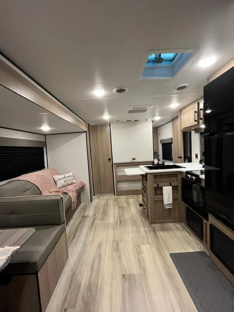 8fc96b44-b865-46c8-a9ec-ec1d12bb01b3