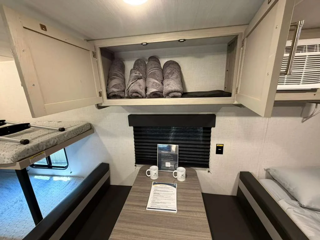 rv-rentals-cl06-07-1.webp