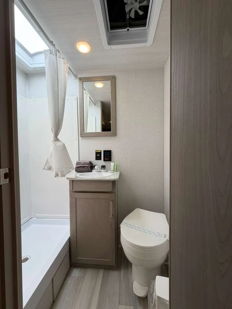rv-rentals-cl06-21-1.webp