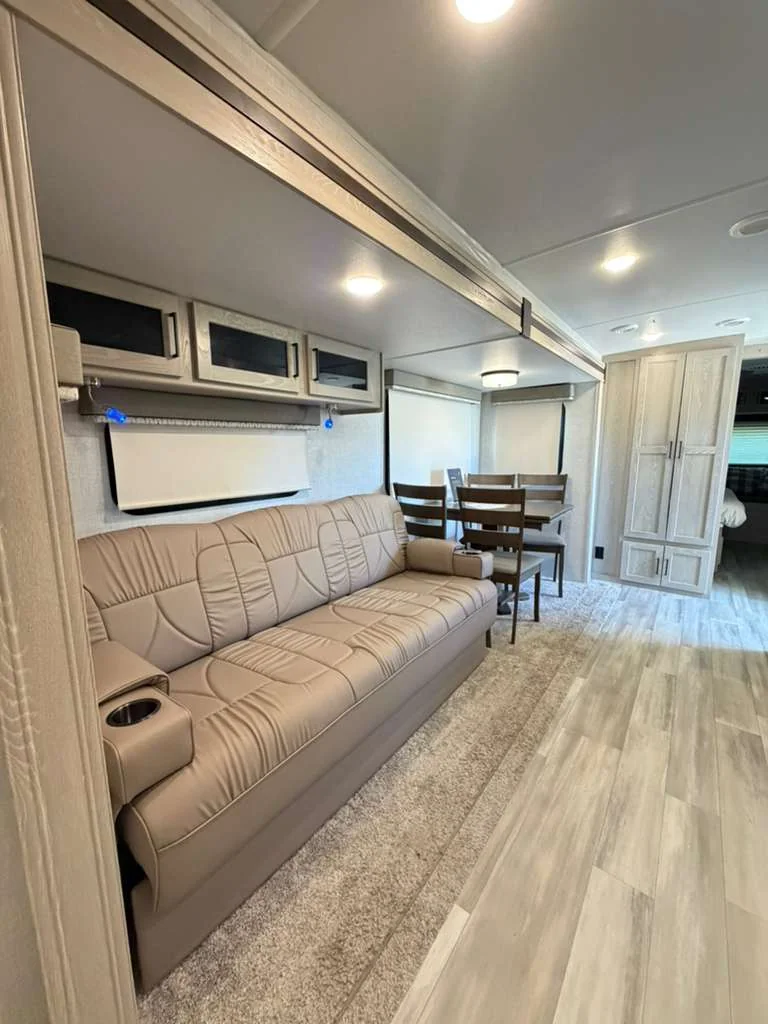 rv-rentals-cl09-03-1.webp