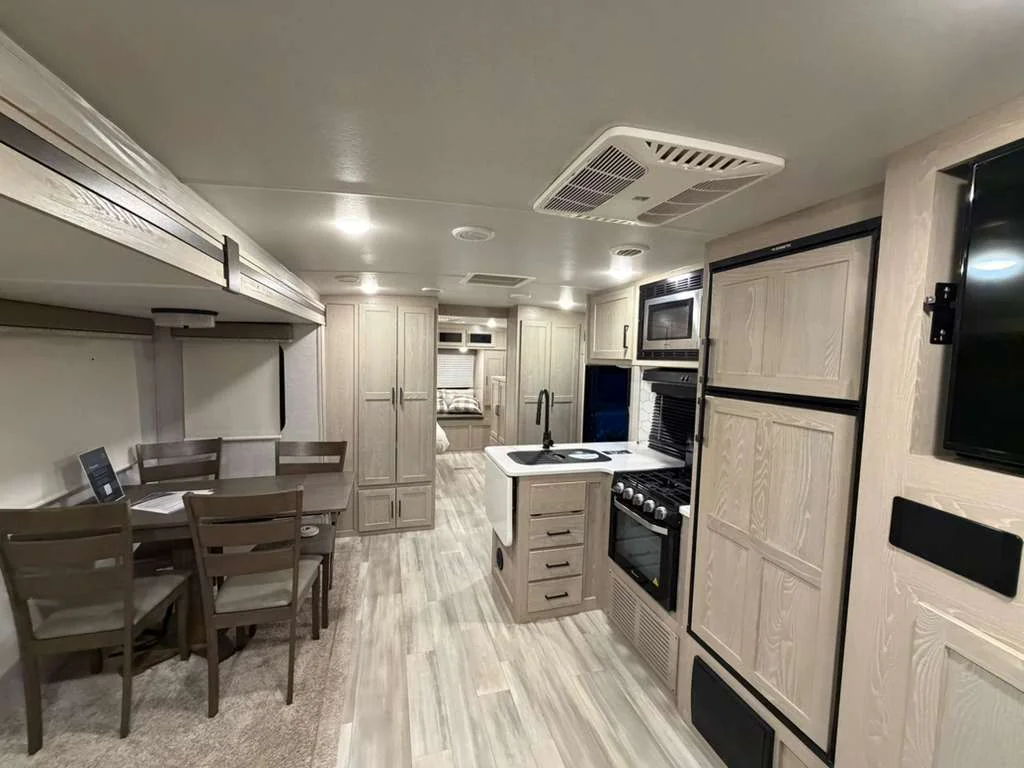 rv-rentals-cl09-04-1.webp