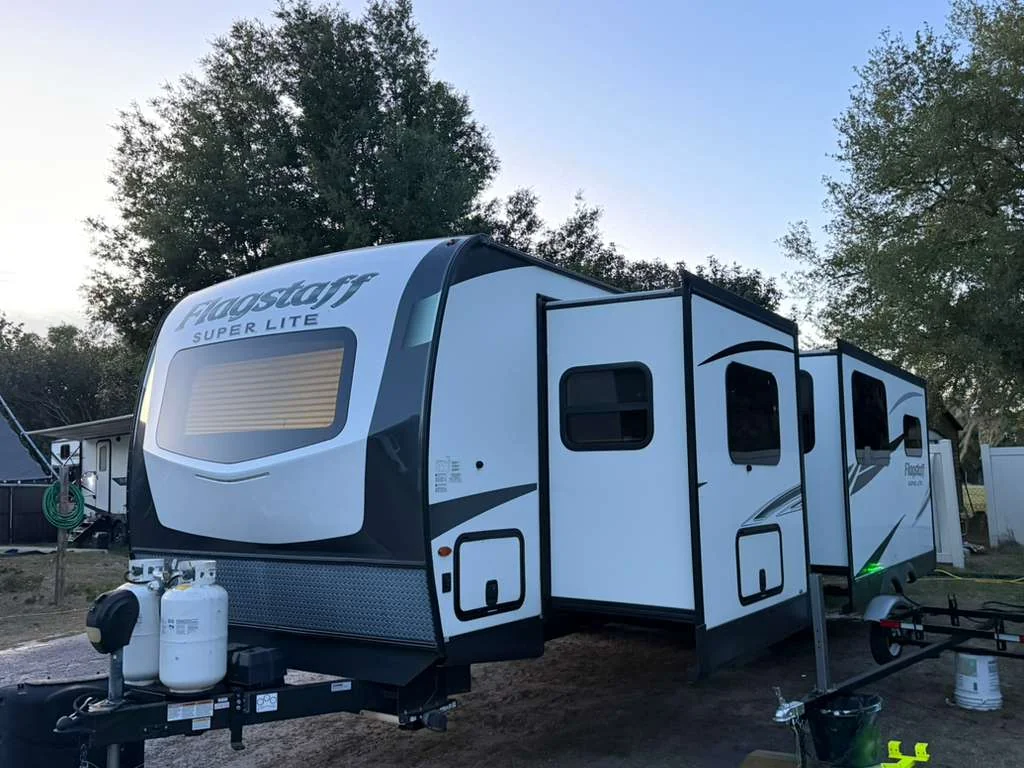 rv-rentals-cl09-08-1.webp