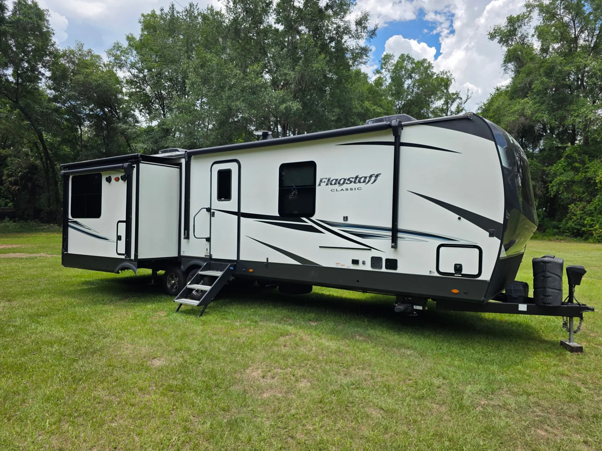 rv-rentals-cl11-03-1.webp