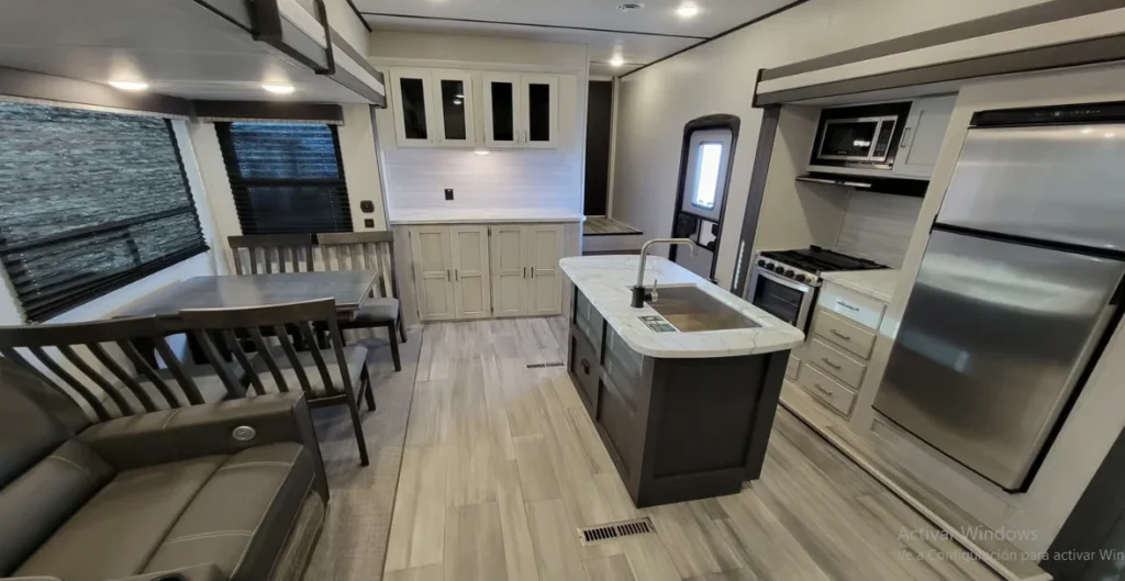rv-rentals-cl130-05-2.webp