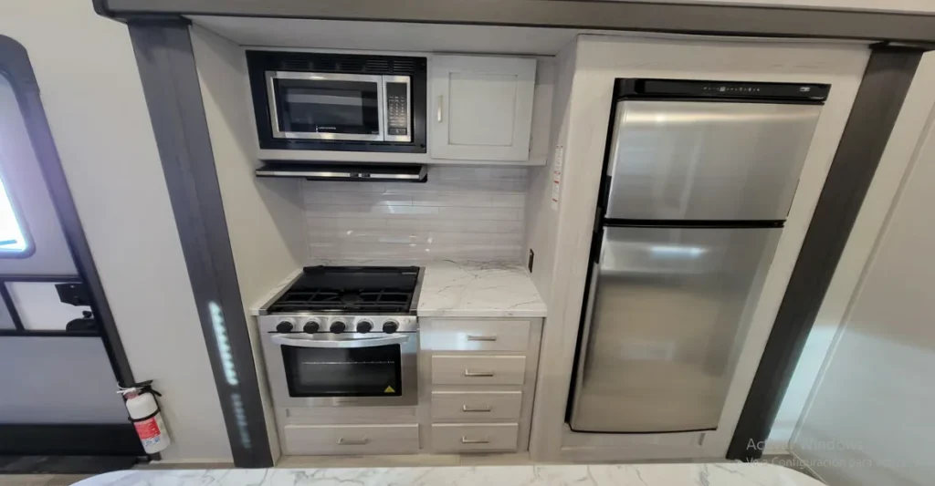 rv-rentals-cl130-07-2.webp