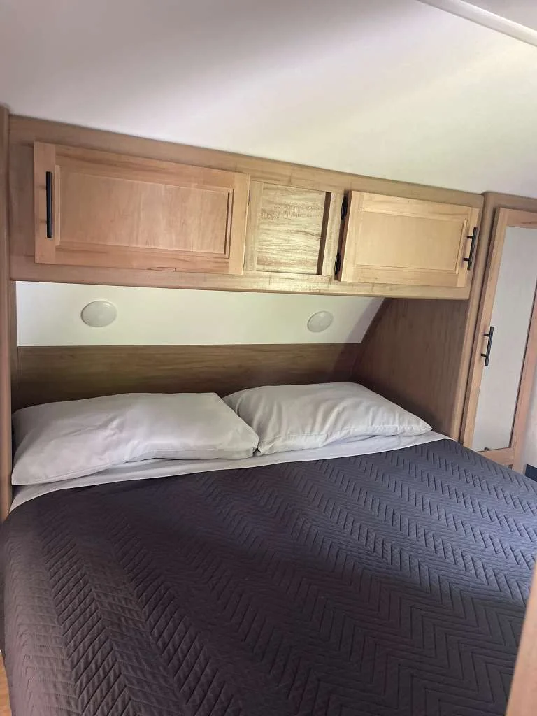 rv-rentals-cl17-06-1.webp