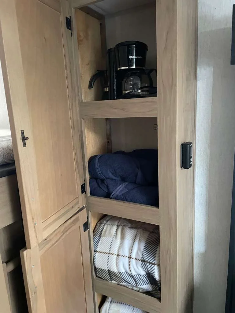 rv-rentals-cl17-12-1.webp